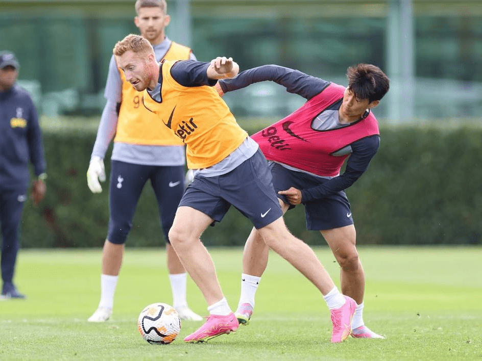 马雷斯卡：帕尔默在家里伤到了脚趾，本周和下周都踢不了了（马雷斯卡：帕尔默在家脚趾受伤，将缺席本周及下周的比赛）