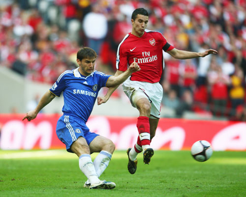 打败了看似无解的梅拉布，彼得-严时隔1975天再次成为了雏量级世界冠军！