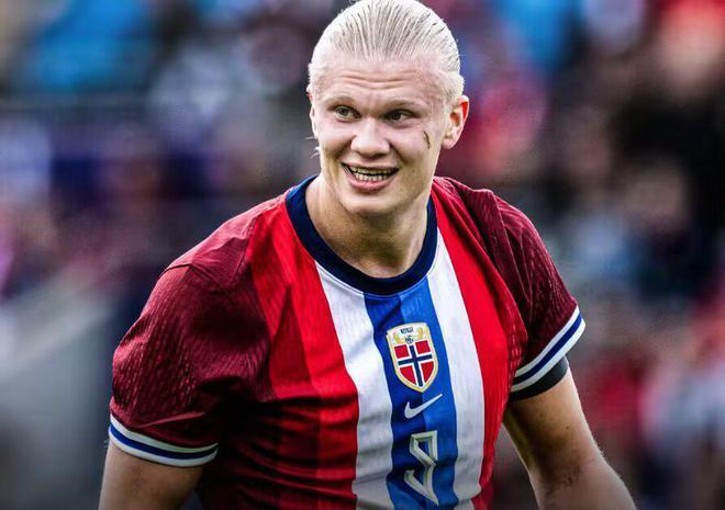 罗体：曼联不愿外租齐尔克泽，罗马目标转向法比奥·席尔瓦（罗马体育报：曼联拒外租齐尔克泽，罗马转攻法比奥·席尔瓦）