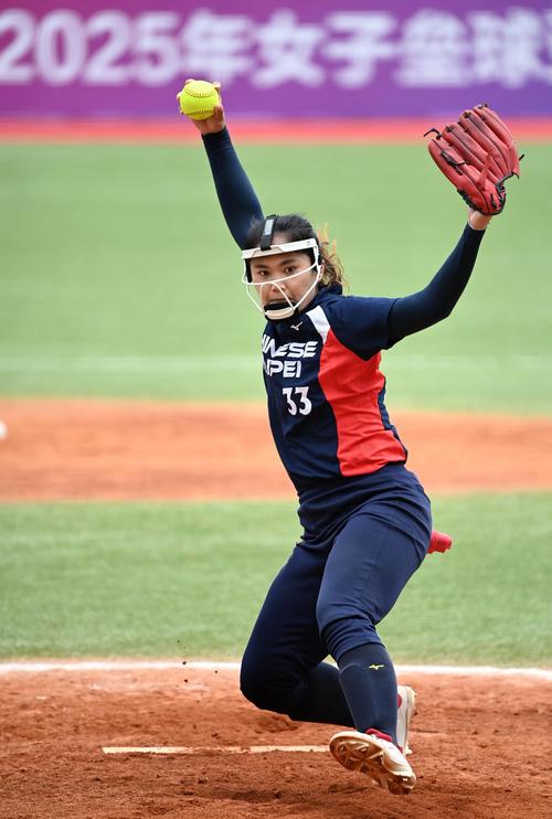 C 罗专访炸裂言论合集！退役时间定了，但这些争议更炸！