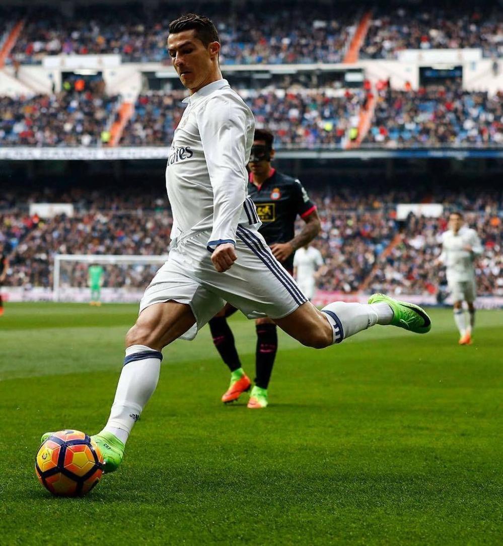 意媒：拜仁天才边锋利契纳或离队，尤文和米兰等队有意争夺