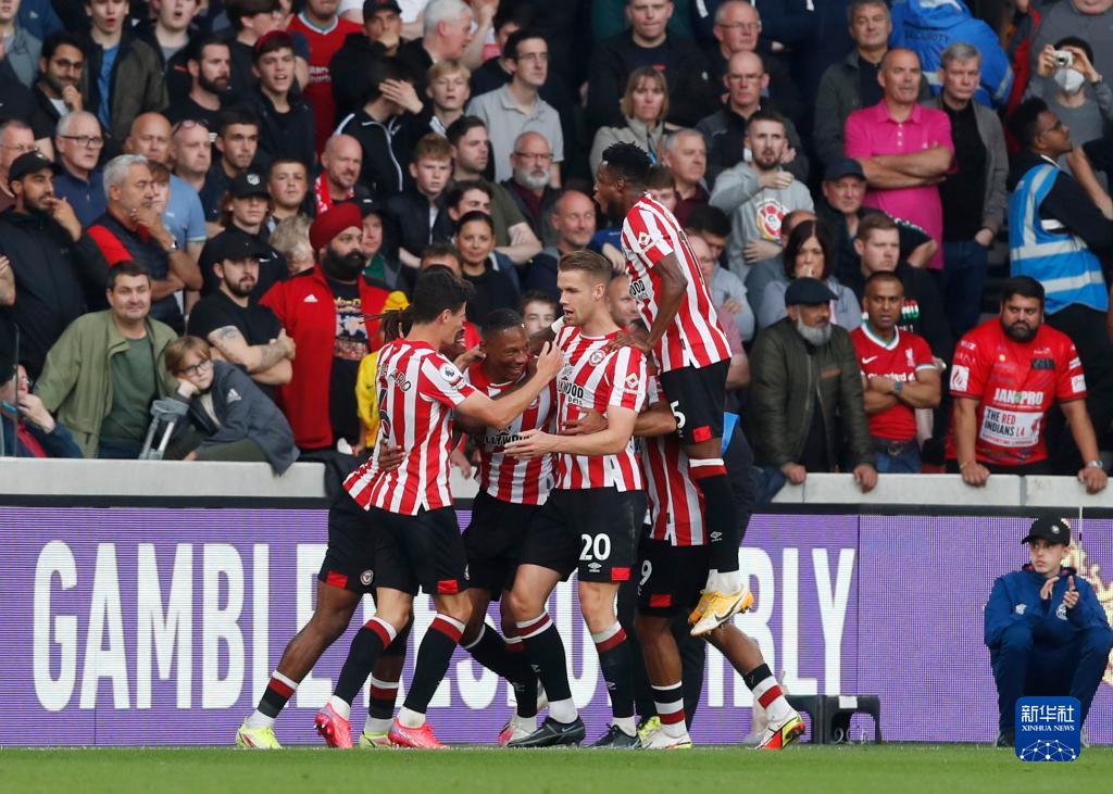 尼古拉斯·佩佩：C罗远不及梅西，圈内所有人都说梅西更好