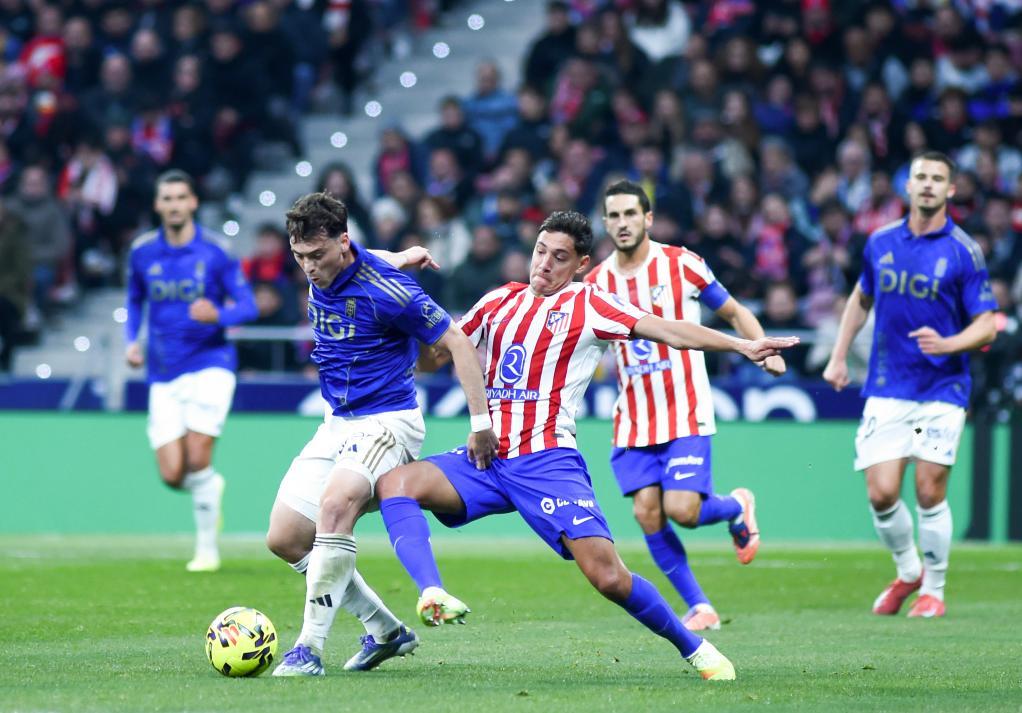 德甲半场：努萨禁区内倒地未判，门兴0-0莱比锡（德甲半场战报：努萨禁区内倒地未判罚，门兴暂0-0莱比锡）