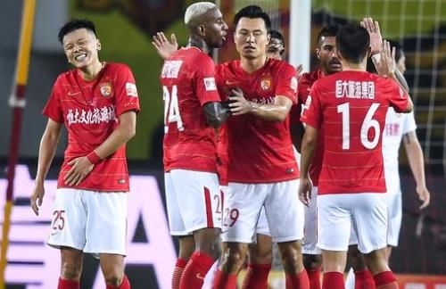 加图索：哈兰德在上半场几乎碰不到球；我们会承担责任