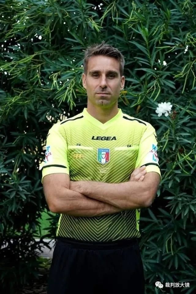 NBA历史上最强的11号巨星是姚明，因为很少巨星选择这个号码