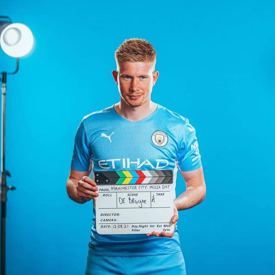 赖特：贝林厄姆让某些人害怕，外界没准备好迎接这种黑人巨星（赖特：贝林厄姆令部分人不安，外界尚未准备好迎接这样的黑人巨星）