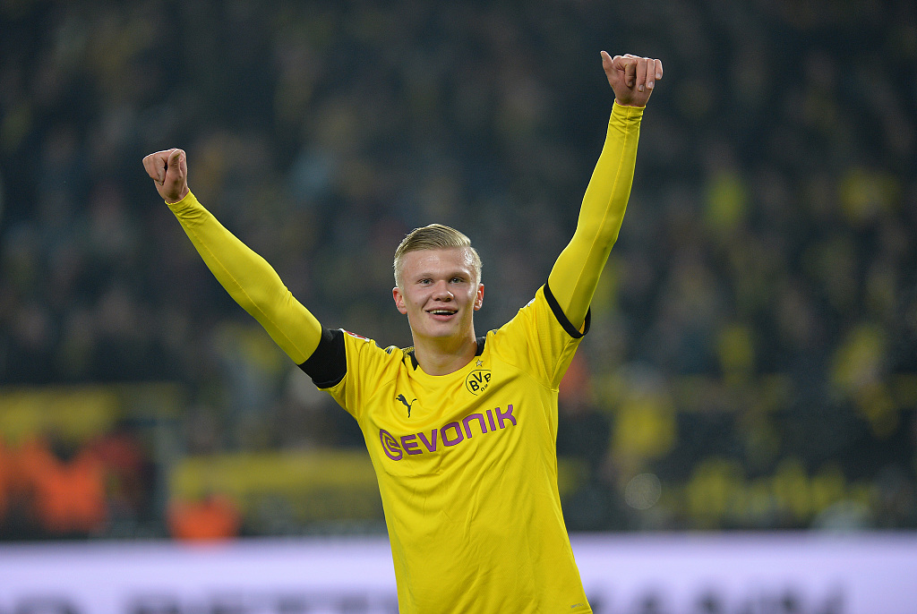 欧冠前瞻：天王山战役！枪手拜仁对决火热来袭，谁是全欧最强？（欧冠前瞻：巅峰对决一触即发！阿森纳VS拜仁，谁是欧洲最强王者？）