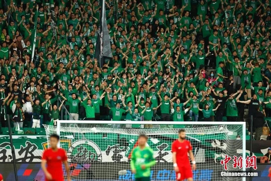 ESPN：总监岗位上大放异彩，保利尼奥收到中超俱乐部邀约（ESPN：总监任上表现抢眼，保利尼奥获中超球队邀约）